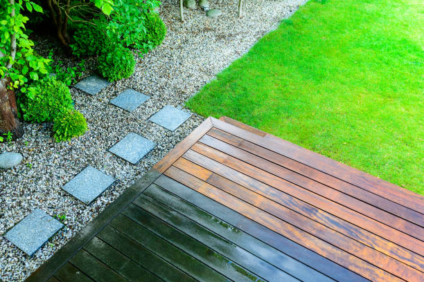 Best Sidewalk and Walkway Cleaning  in Redwood City, CA